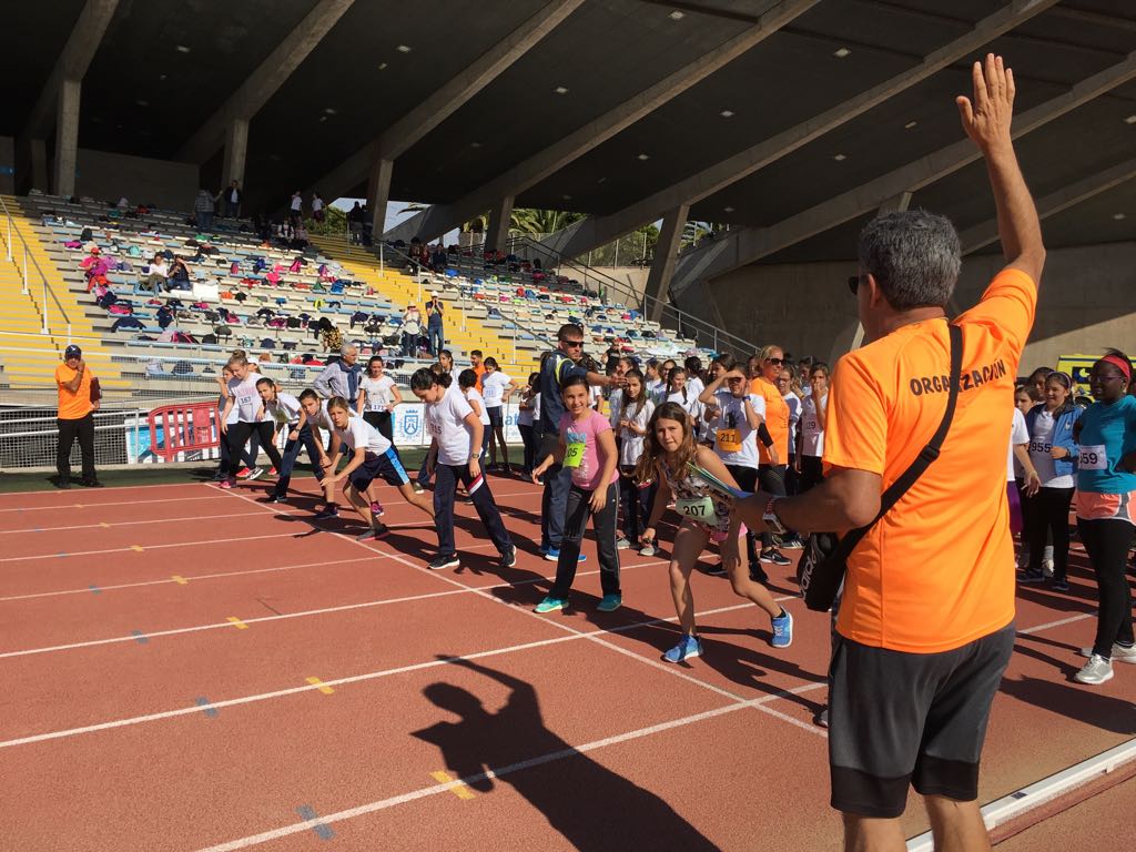 San Miguel participó en las mini-olimpiadas escolares solidarias de Tíncer