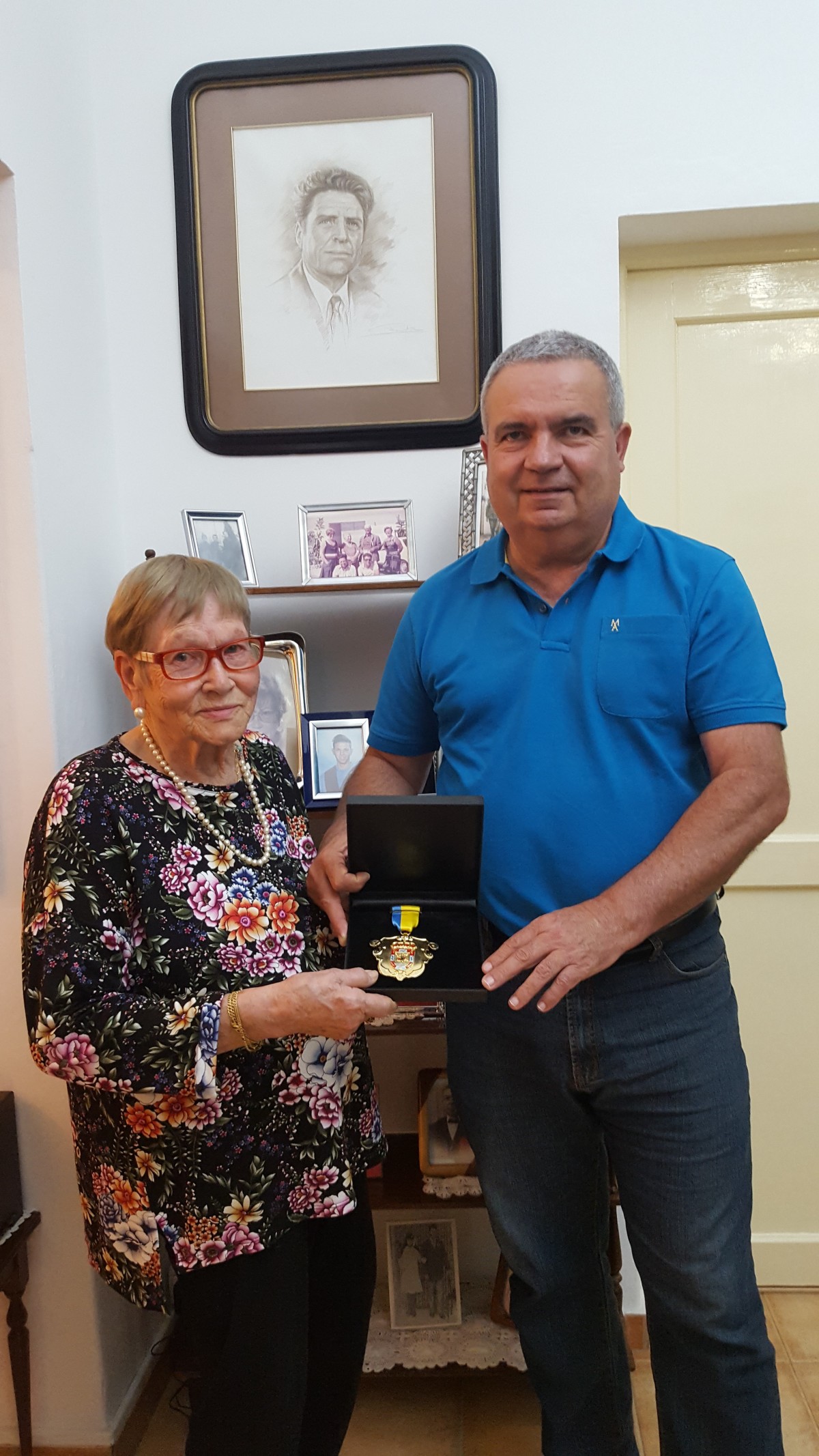 San Miguel de Abona entrega su Medalla de Oro al exalcalde Claudio Delgado a título póstumo