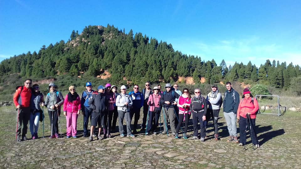 Una veintena de senderistas de San Miguel de Abona participa en la ruta de Los Volcanes