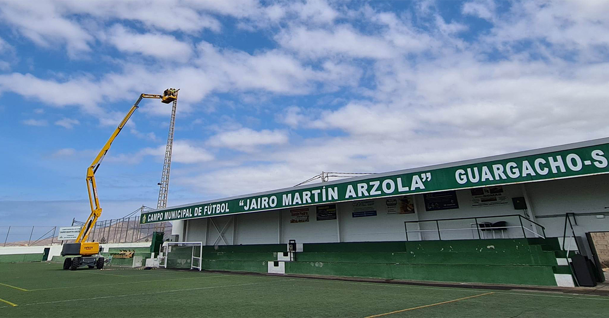 El Juanito Marrero y el Jairo Martín Arzola cuentan con nueva instalación eléctrica
